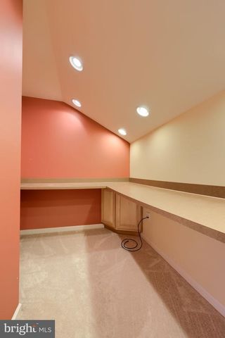 1506 SYCAMORE TER, York, PA 17403