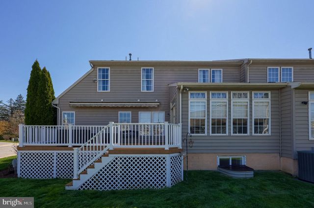 1506 SYCAMORE TER, York, PA 17403