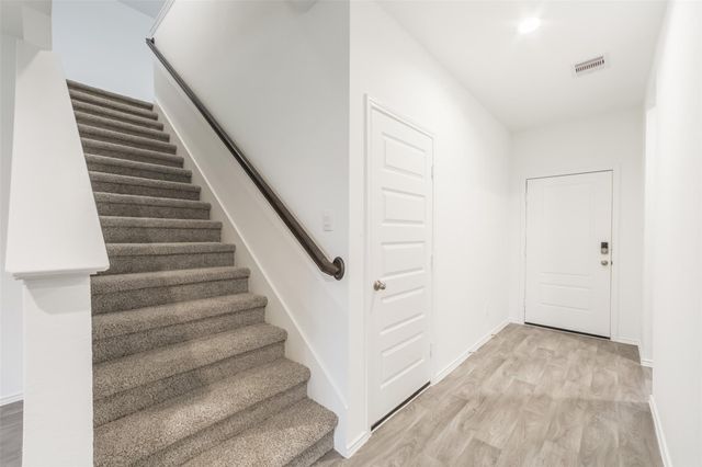 2209 Laurel Bloom Ln, Sealy, TX 77474