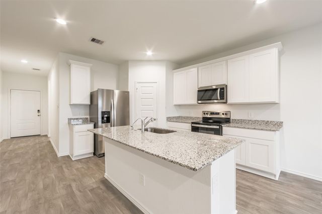 2209 Laurel Bloom Ln, Sealy, TX 77474