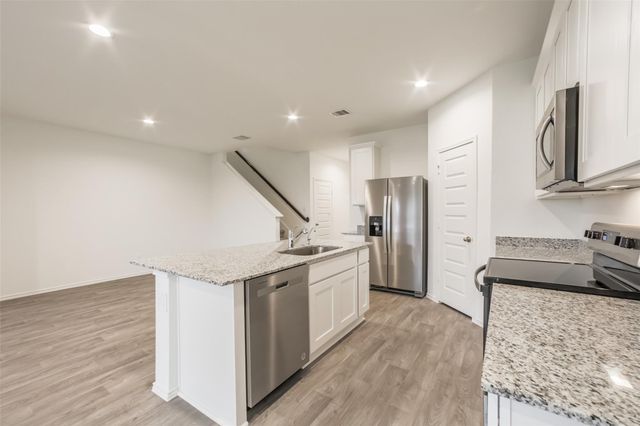 2209 Laurel Bloom Ln, Sealy, TX 77474