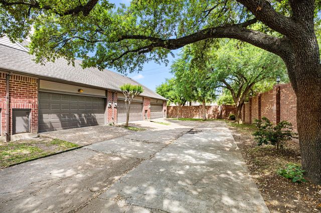 7447 Cambridge Street 117, Houston, TX 77054