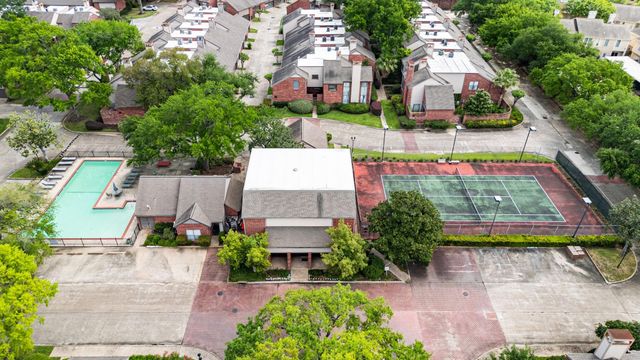 7447 Cambridge Street 117, Houston, TX 77054