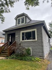 3915 Clarence Avenue, Stickney, IL 60402