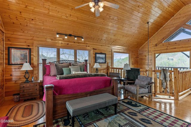 2869 White Oak Ridge Lane, Sevierville, TN 37876