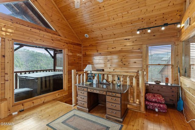 2869 White Oak Ridge Lane, Sevierville, TN 37876