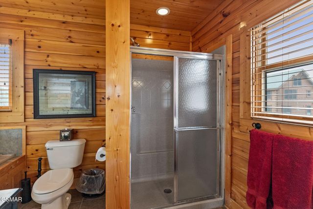 2869 White Oak Ridge Lane, Sevierville, TN 37876