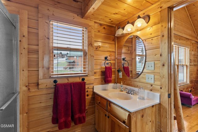 2869 White Oak Ridge Lane, Sevierville, TN 37876