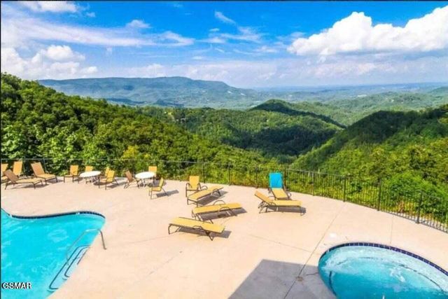 2869 White Oak Ridge Lane, Sevierville, TN 37876