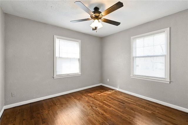 8809 E 73rd Street, Raytown, MO 64133