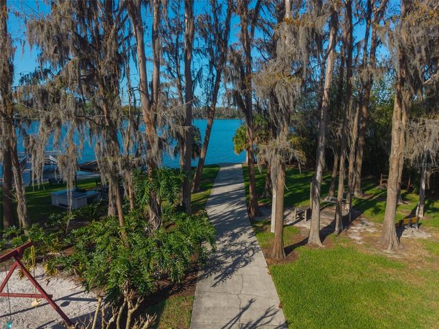 5215 CORVETTE DRIVE, Tampa, FL 33624