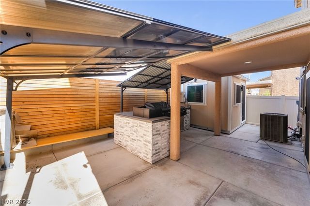 5121 Charlie Ct., Las Vegas, NV 89122