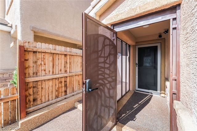 5121 Charlie Ct., Las Vegas, NV 89122