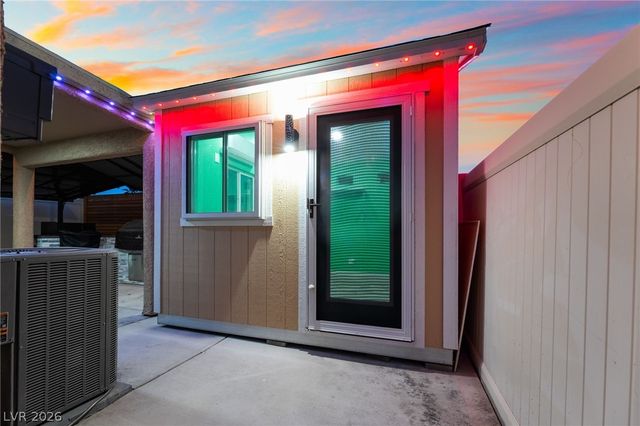 5121 Charlie Ct., Las Vegas, NV 89122