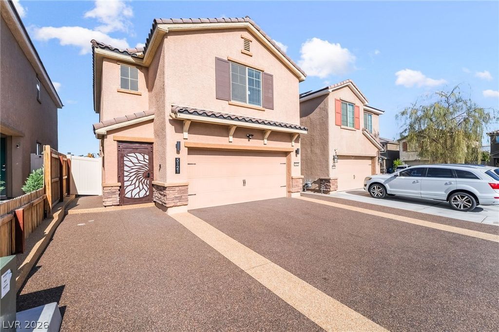 5121 Charlie Ct., Las Vegas, NV 89122