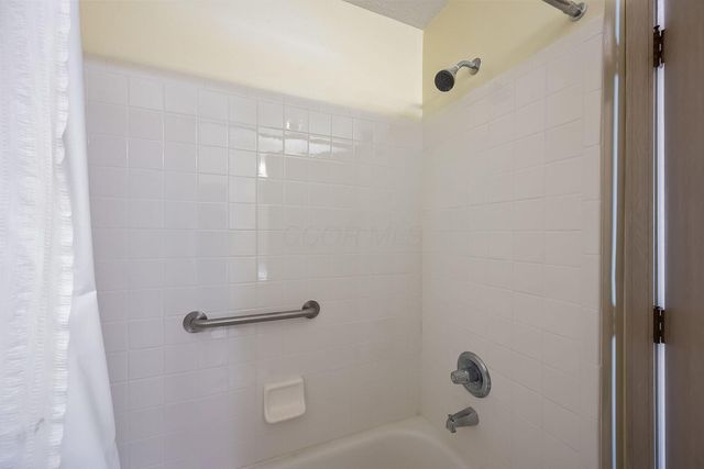 2546 TIMBERSIDE Drive, Columbus, OH 43235