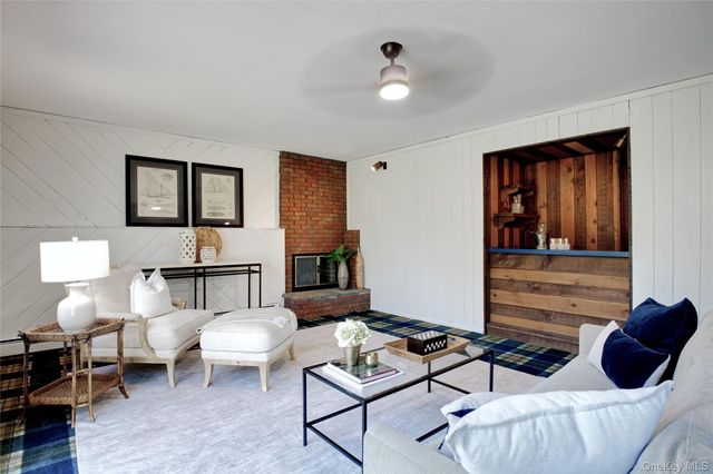 189 Rockaway Avenue, Garden City, NY 11530