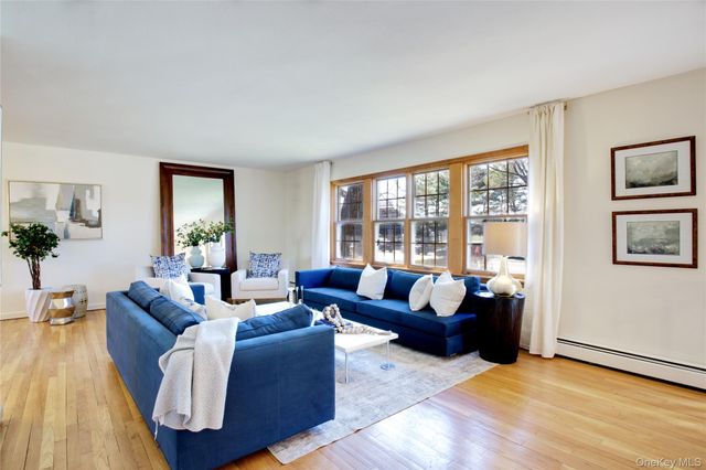 189 Rockaway Avenue, Garden City, NY 11530