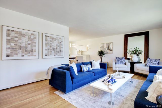 189 Rockaway Avenue, Garden City, NY 11530