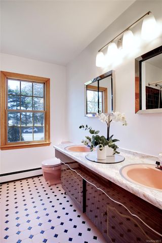 189 Rockaway Avenue, Garden City, NY 11530