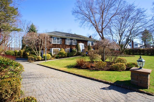 189 Rockaway Avenue, Garden City, NY 11530