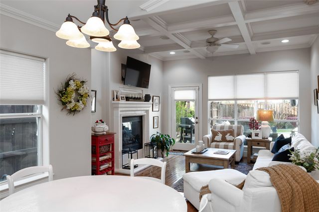 4623 W Amherst Avenue, Dallas, TX 75209