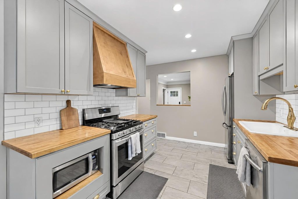 3514 3rd Street NE, Minneapolis, MN 55418 — photo 4