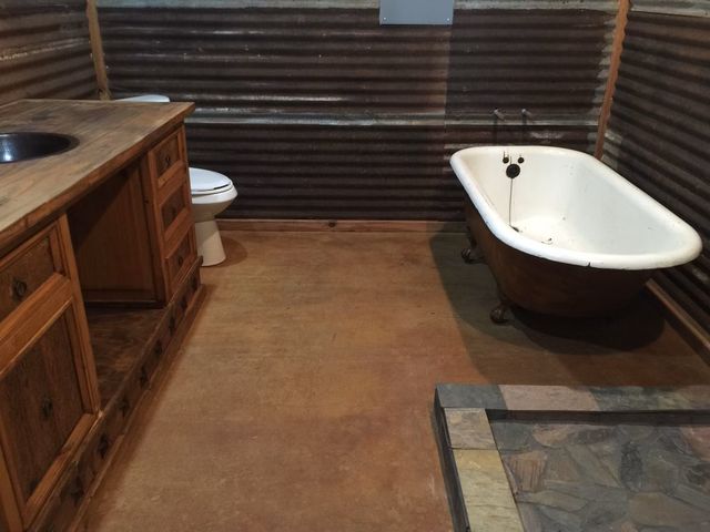 459 County Road 4287, Decatur, TX 76234