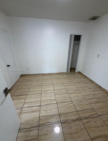 151 W 44th St, Hialeah, FL 33012