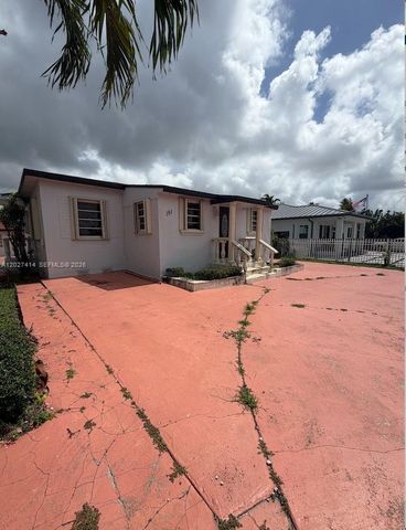 151 W 44th St, Hialeah, FL 33012