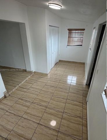 151 W 44th St, Hialeah, FL 33012