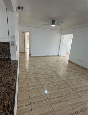 151 W 44th St, Hialeah, FL 33012