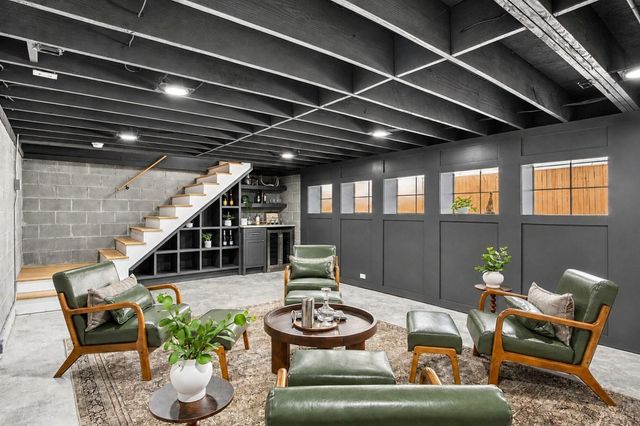 705 Walton Street, Houston, TX 77009