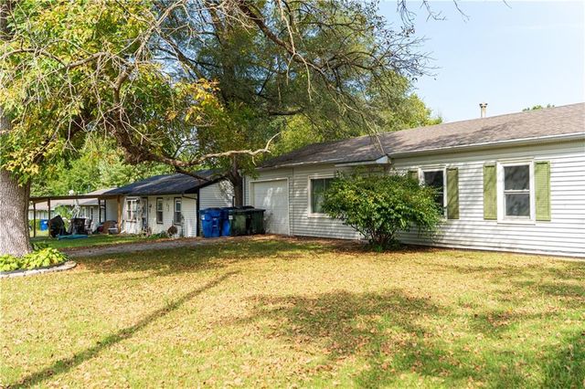 1736 Brook Street, Lawrence, KS 66044