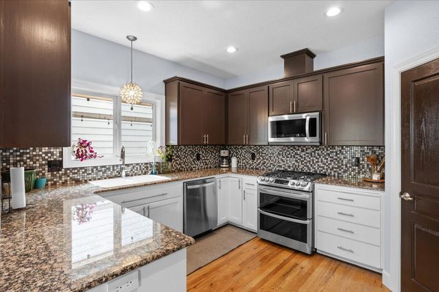 1019 Rustler Peak Street, Medford, OR 97502
