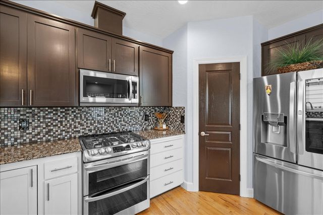 1019 Rustler Peak Street, Medford, OR 97502