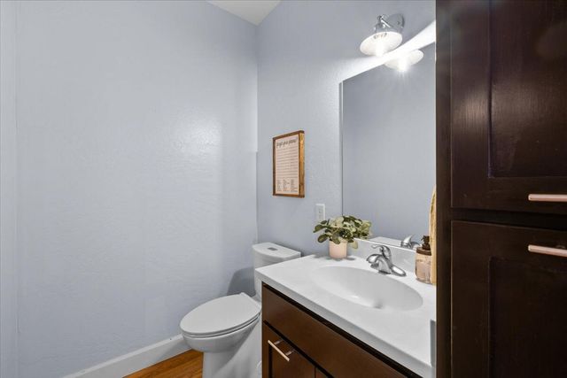 1019 Rustler Peak Street, Medford, OR 97502