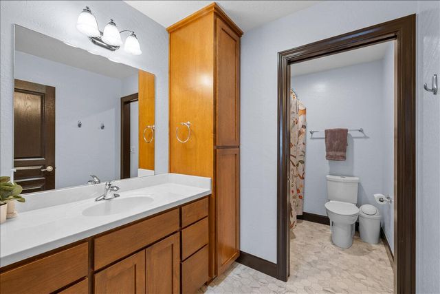 1019 Rustler Peak Street, Medford, OR 97502
