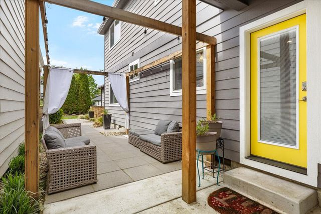1019 Rustler Peak Street, Medford, OR 97502