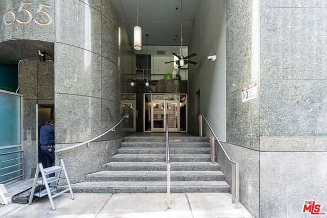 655 S Hope Street 1006, Los Angeles, CA 90017