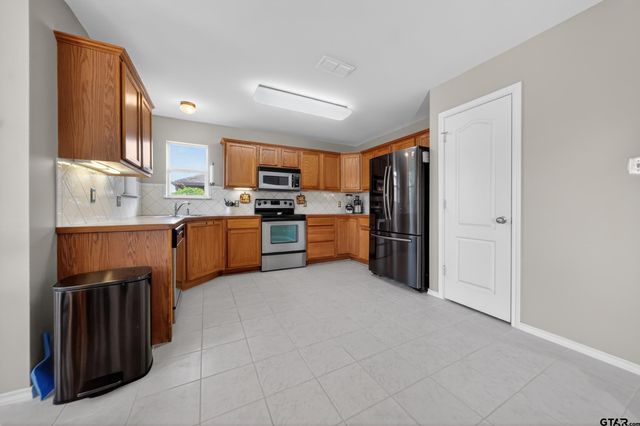 5746 Mustang Trail, Tyler, TX 75707