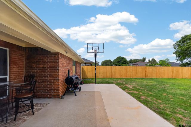 5746 Mustang Trail, Tyler, TX 75707