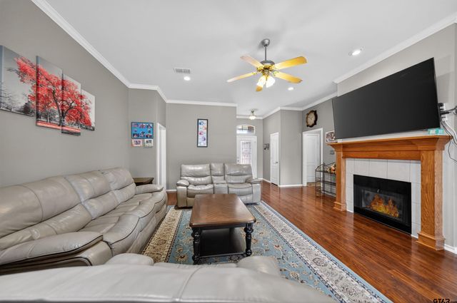 5746 Mustang Trail, Tyler, TX 75707
