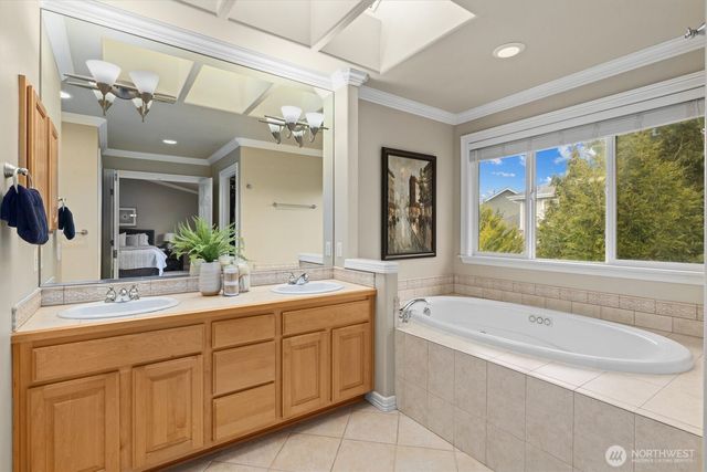 13804 SE 76th Place, Newcastle, WA 98059