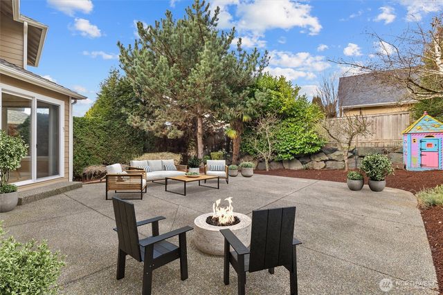 13804 SE 76th Place, Newcastle, WA 98059