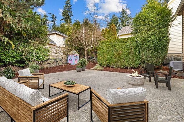 13804 SE 76th Place, Newcastle, WA 98059