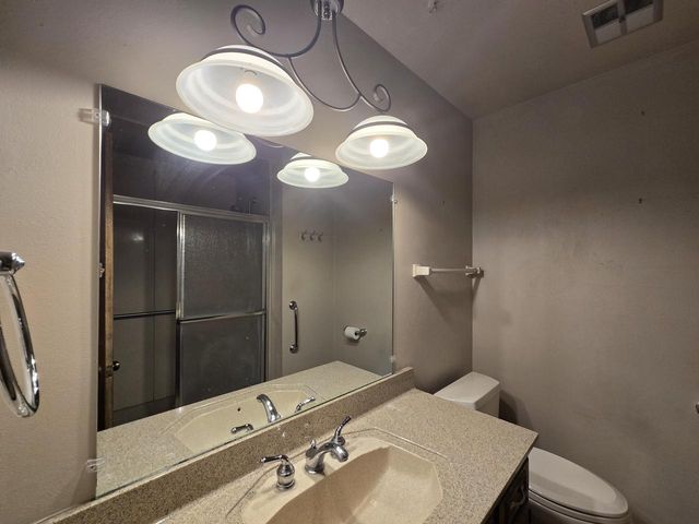 14800 W Fenway DRIVE, New Berlin, WI 53151