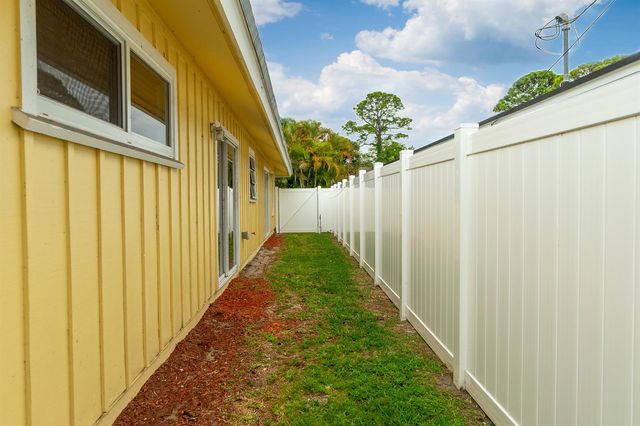 6130 Francis Street, Jupiter, FL 33458