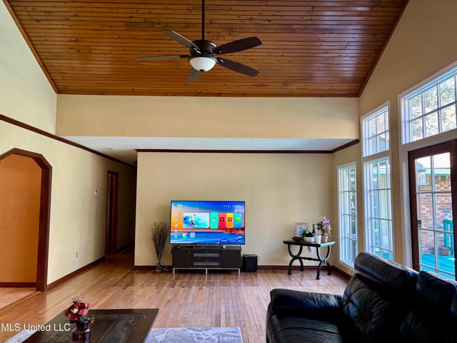 1316 Homestead Boulevard, Gautier, MS 39553