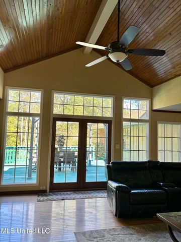 1316 Homestead Boulevard, Gautier, MS 39553